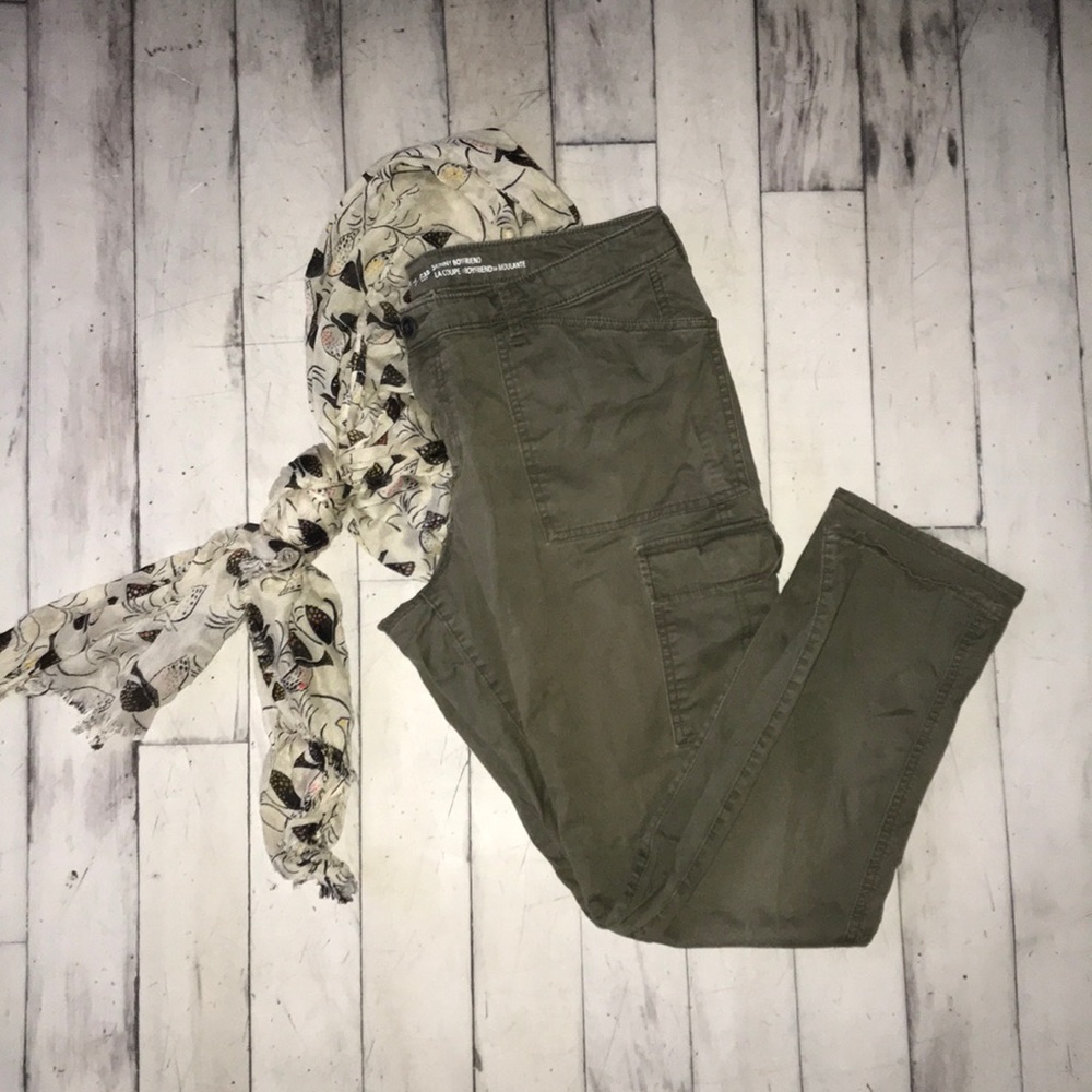 Olive cargo khakis by Gap skinny boyfriend cut